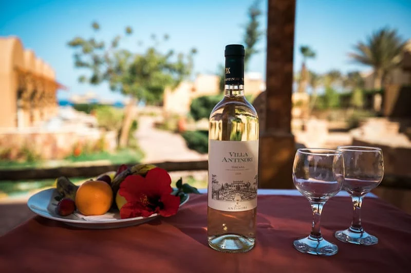 Silver-Beach-Hotel-DeepOceanBlue-Diving-007