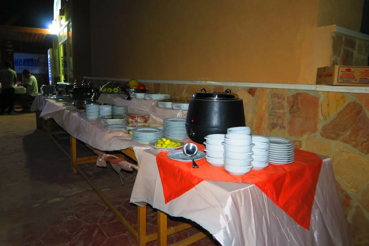 Deep-Ocean-Blue-Silver-Beach08